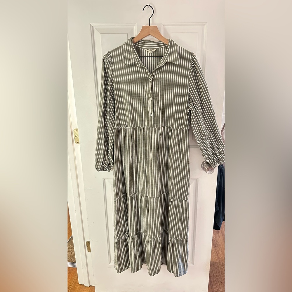 Max Studio Green Striped Long Sleeve Dress